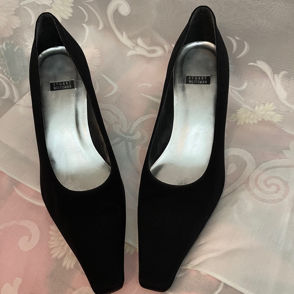 Kitten Heeled Sophisticated Shoes. - Gem